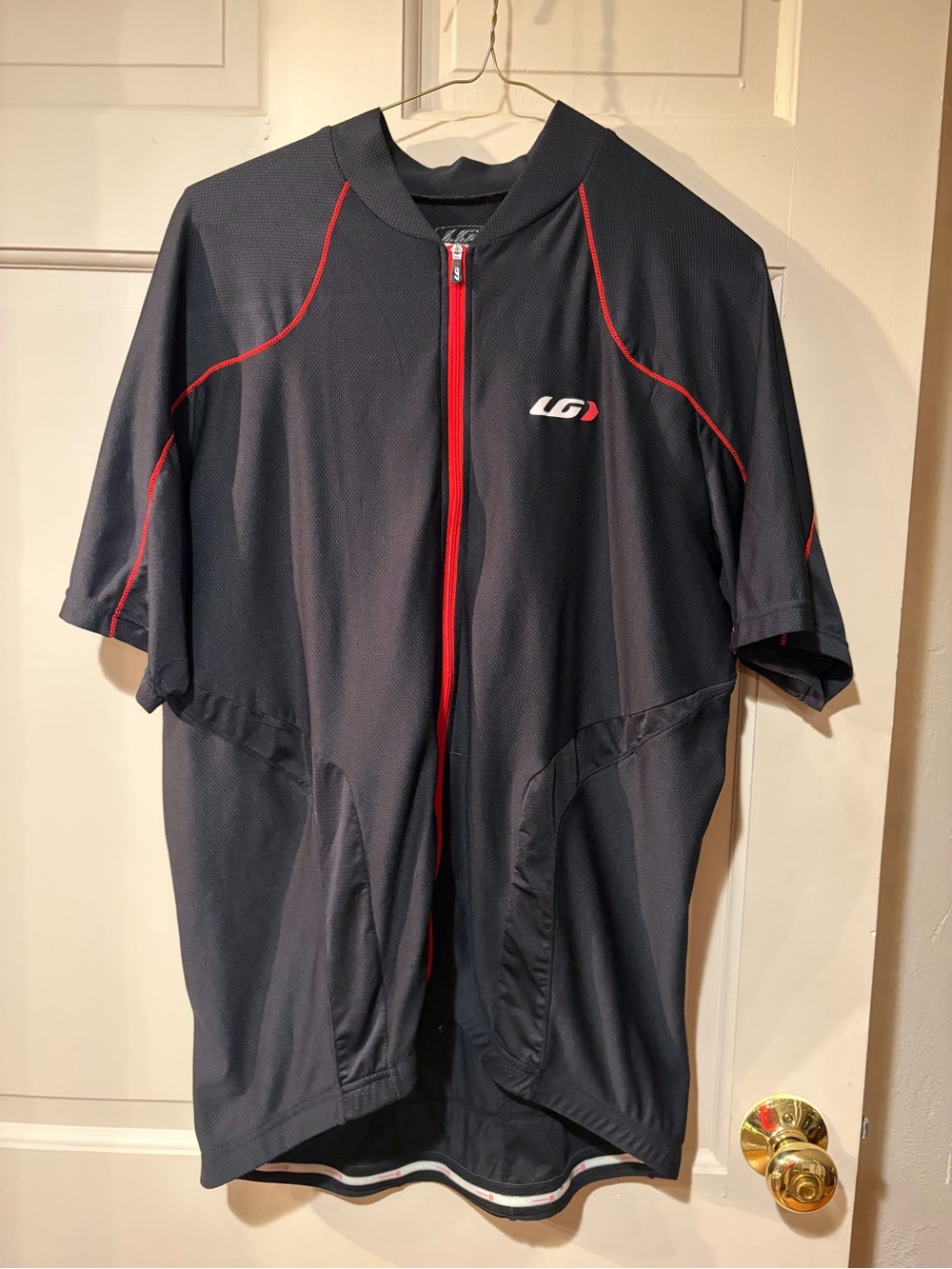 Louis Garneau Men's Black Cycling Jersey with Red Accents